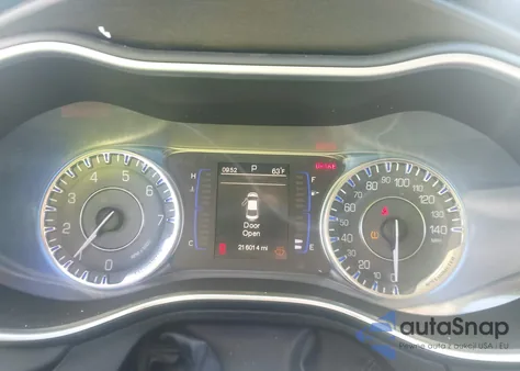 2015 Chrysler 200 Limited из США, поврежденный, VIN 1C3CCCAB0FN747295